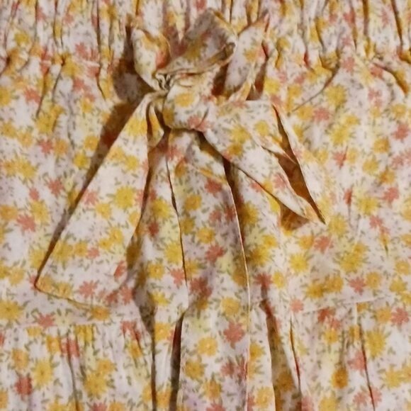 NEW High Rise Ruffle Tiered Short 2.5" Yellow Multi Floral Size S‎ - Picture 5 of 8